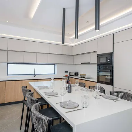 Filia Ялиссос